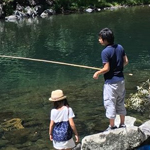 綾の里（宮崎県綾町）で魚釣り